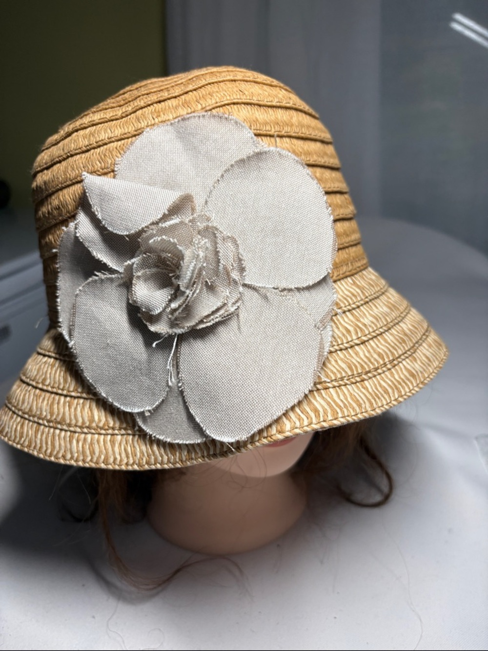 August Hat Company Tan & Gray Paper Cloche Sun Hat Flower Embellishment One Size